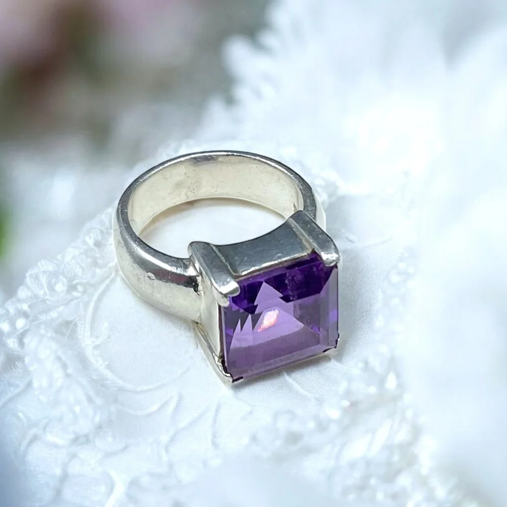 🌺Large Sterling & Purpled Stone Ring - Picture 1 of 9
